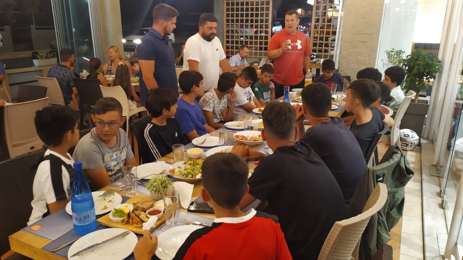 ΙΚΑΡΟΣ ΑΚΑΔΗΜΙΑ ΤΡΑΠΕΖΙ